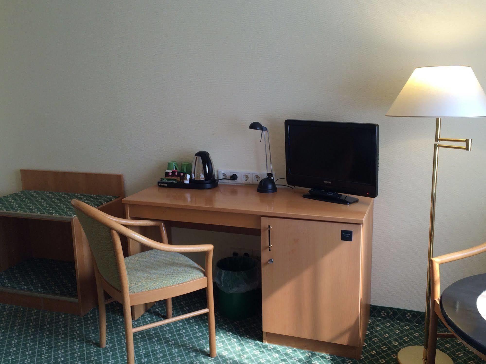 Hotel Restaurant Zwergschloesschen 게라 외부 사진