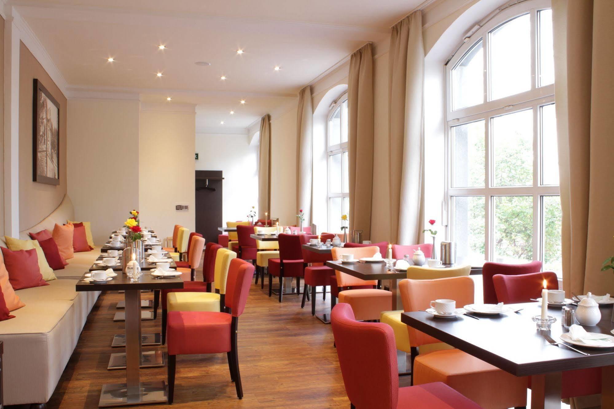 Hotel Restaurant Zwergschloesschen 게라 외부 사진